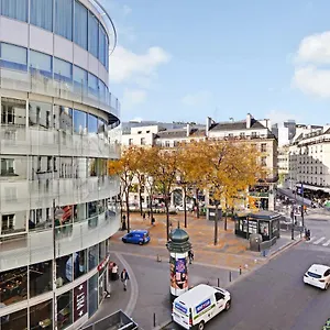 Pick A Flat's In Saint-lazare - Rue De Londres Paris
