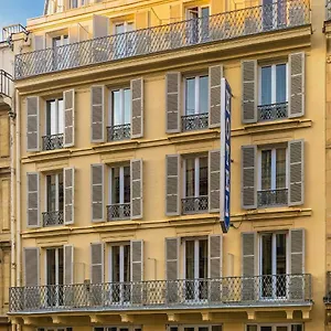 2* Otel De Roubaix