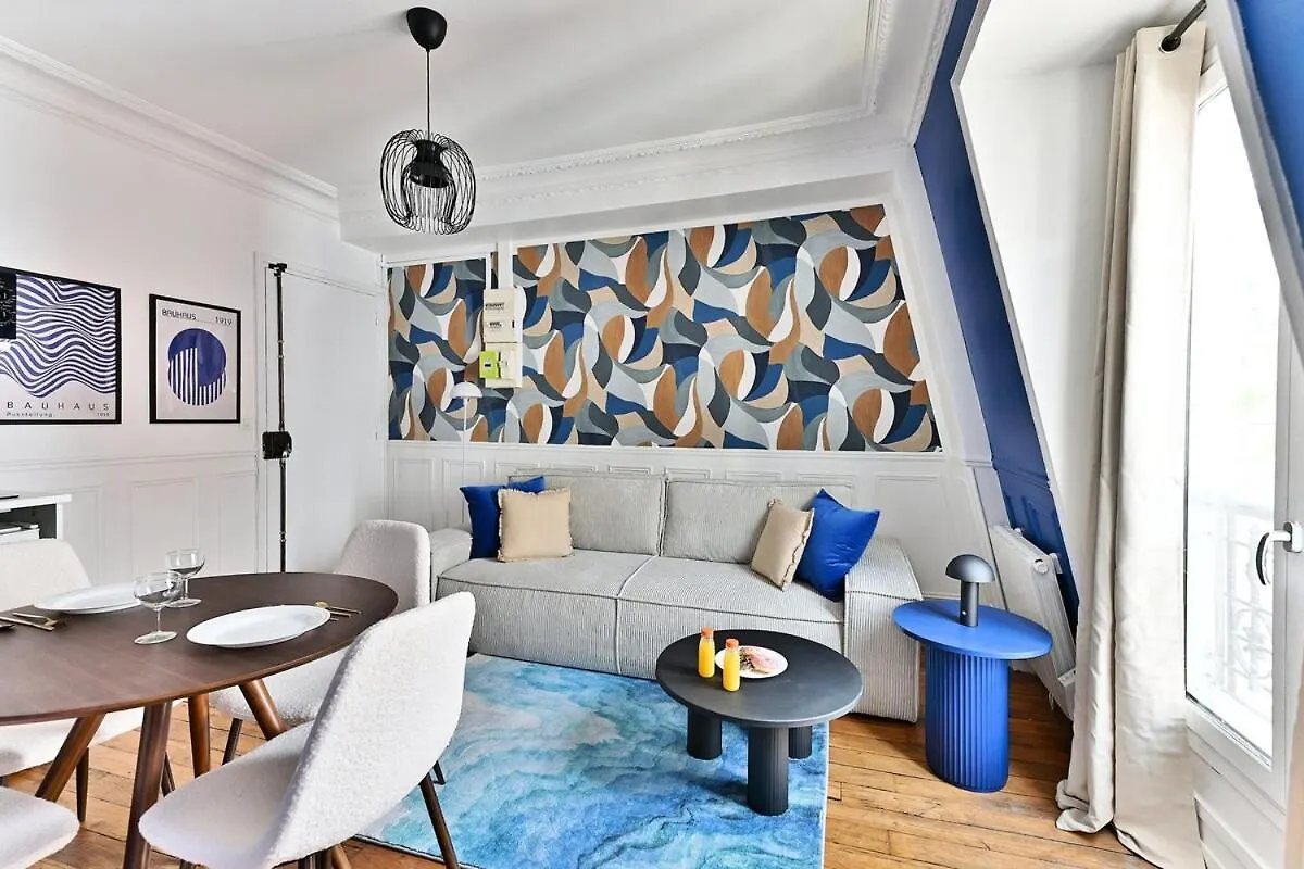 Appartement Paisible Centre De Paris - Bleu - IV 0*,  France